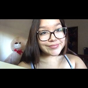 Meet your Posher, Zoe